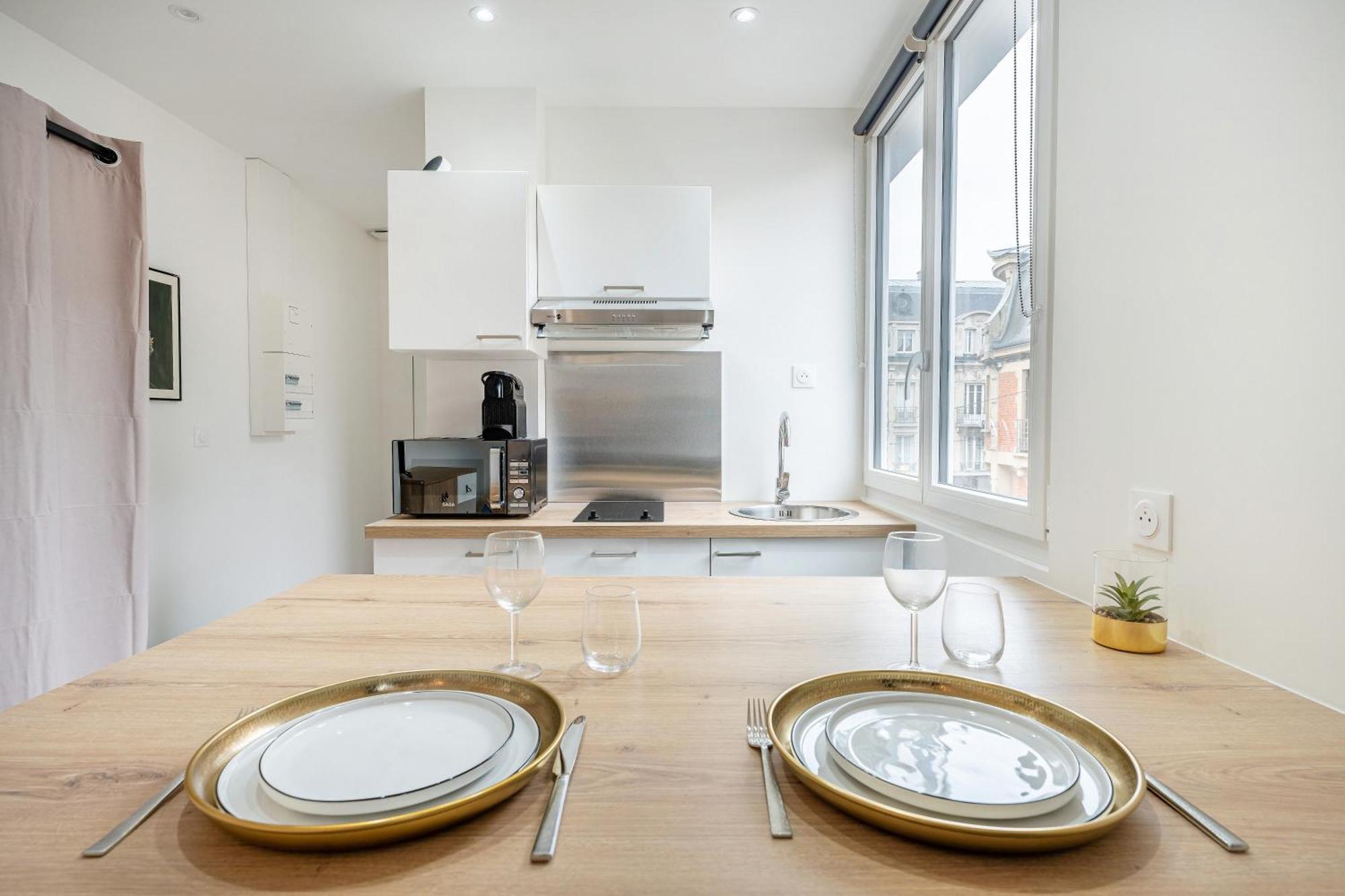 Studio Lumineux En Centre Ville Soissons Bagian luar foto